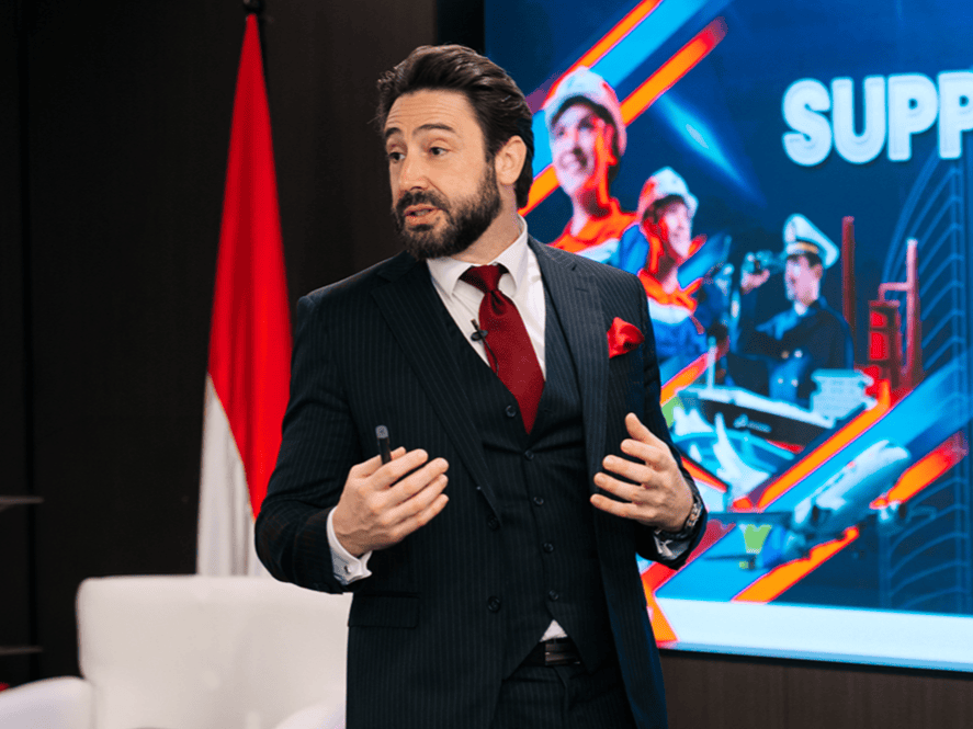 James Lisica keynote speaker at Pertamina event