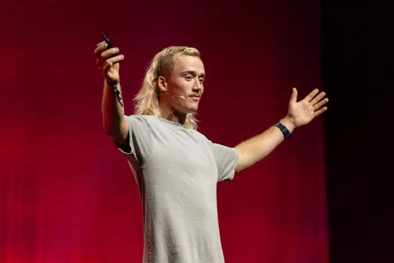 Nedd Brockmann motivational speaker on stage